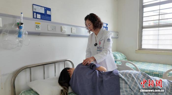 “高枕”并非“无忧” 医生提醒选枕不当可能损伤脑血管 - 图1