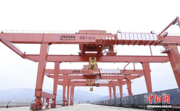 湖北麻城开通国内首条石材铁路货运专线 - 图3