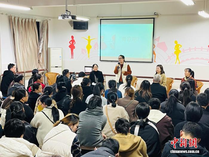 溯源全国首所“家长学校” 浙江如何家校社协同育人？ - 图2