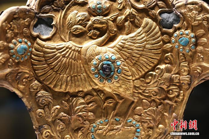 青藏高原出土吐蕃王冠展出 三年接待观众超27万人次 - 图4
