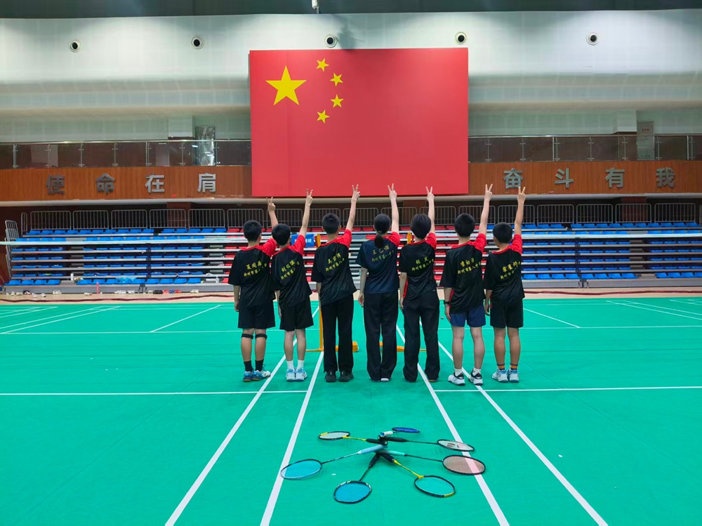郑州八中羽毛球队闪耀省运会 交出体教融合高分答卷 - 图2