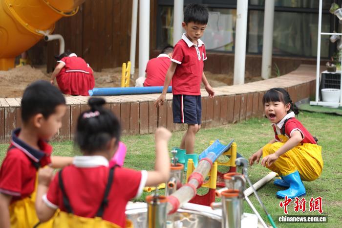 江西南昌：萌童自主游戏、创意走秀庆“六一” - 图3