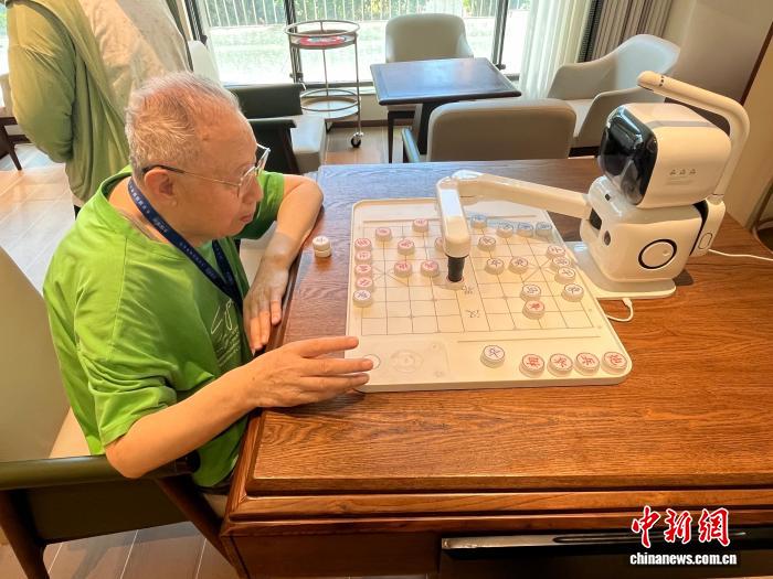 2026北京智慧康养机器人应用大赛开幕 百支赛队同台比拼 - 图1
