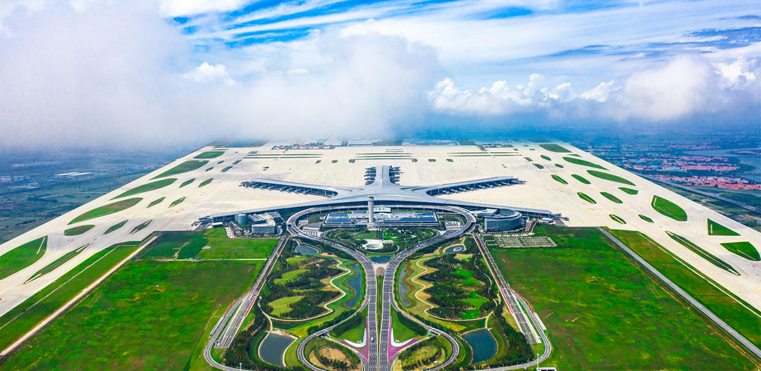 廿载风华 枢纽担当！青岛机场20年见证一座城市的飞翔 - 图1