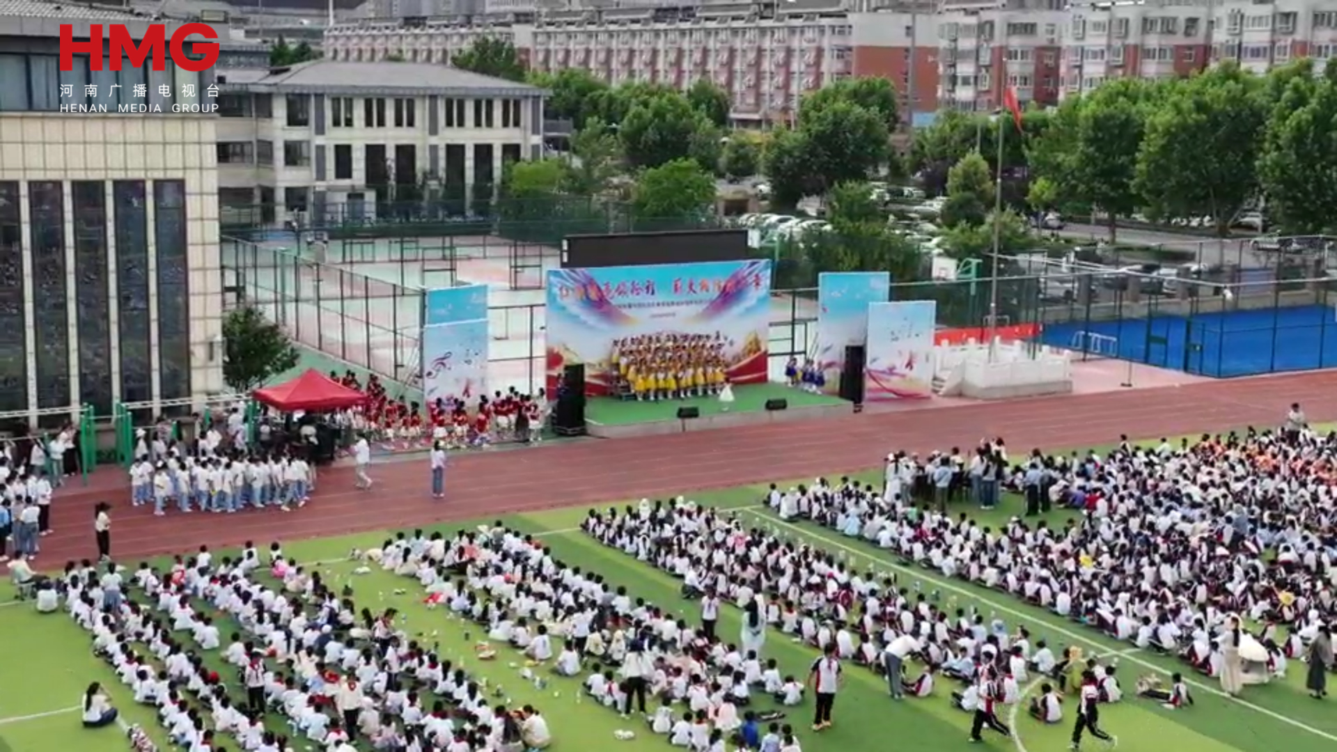 合唱展演庆“六一”！新乡学院附属中学用歌声传递梦想 - 图9