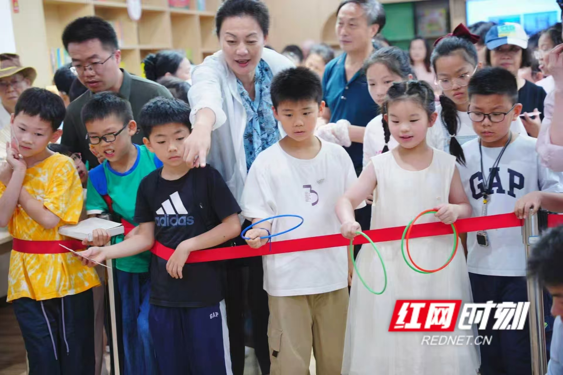 “六一”嘉年华亮相湖南省委机关图书馆 蔡皋携童趣书香陪孩子们过节 - 图4