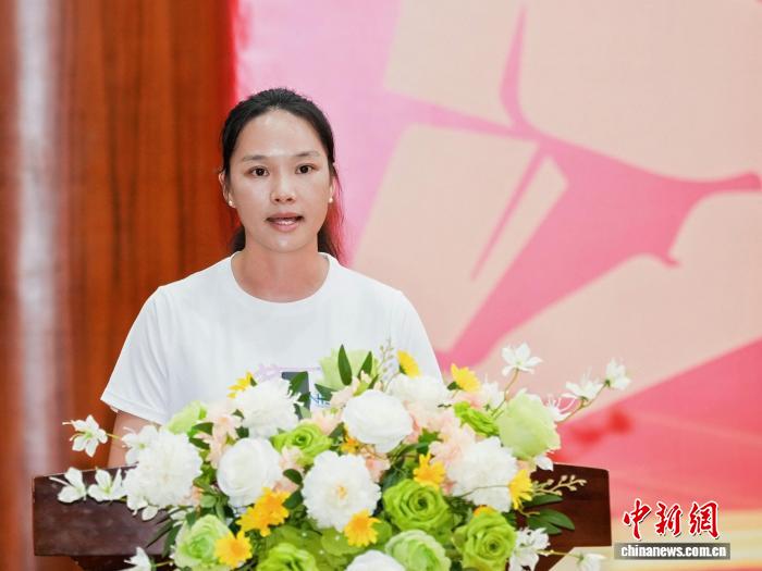 广西举行优秀运动员退役仪式 韦永丽等告别竞技赛场 - 图1