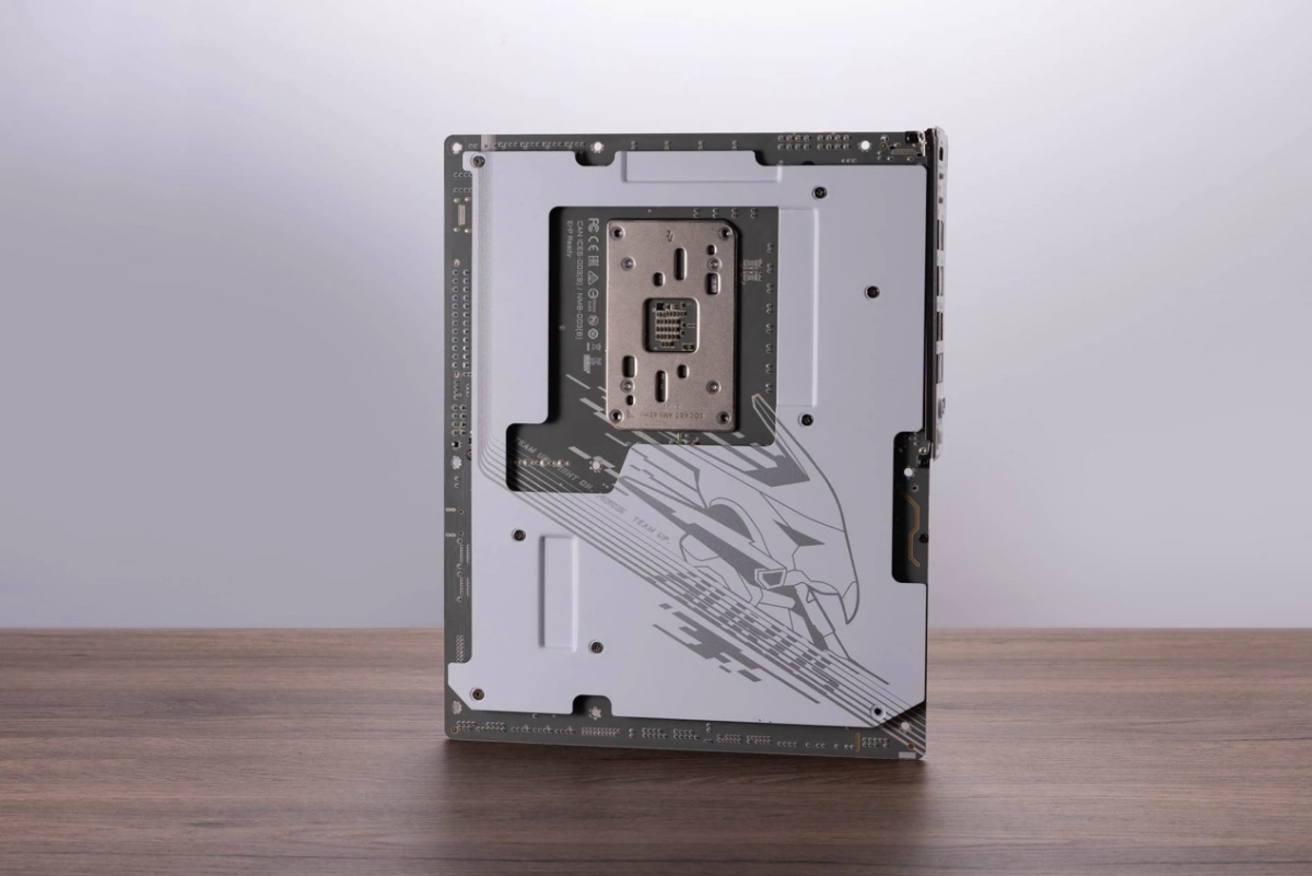 技嘉X870E X3D电竞冰雕主板评测：游戏玩家一步到位的选择 - 图5
