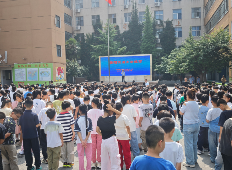 警校联动筑防线 安全出行伴成长 - 图16