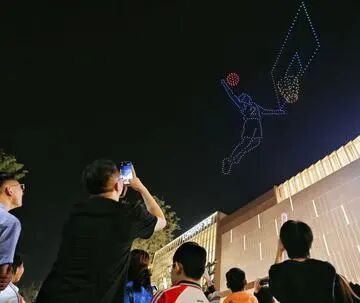 本周日晚，济南又有无人机表演 - 图1