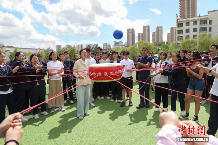 美国青少年赴青海西宁校园开展研学联谊活动 - 图6