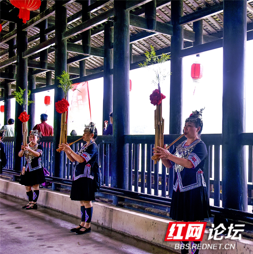 「每日一图@湖南」苗鼓红、山歌亮，绥宁姑娘节氛围感拉满 - 图5