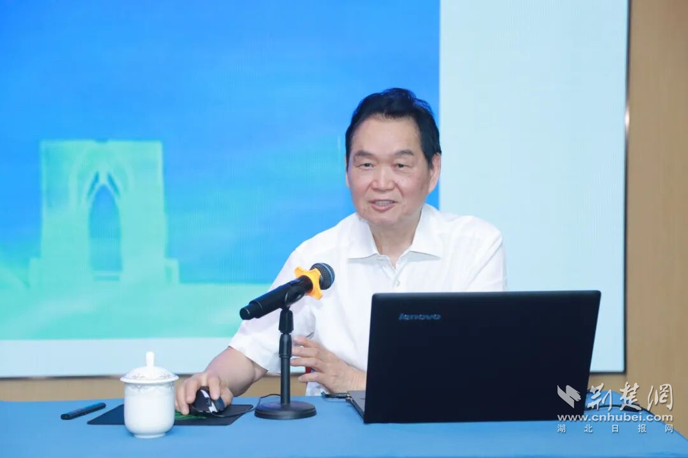 硚口区举办高层次人才研修班 陈孝平院士应邀授课 - 图2