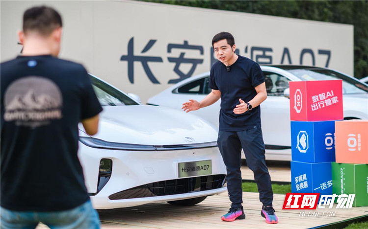 周宇广：从车迷到记者，将红网的故事讲到全国舞台｜红网25年·红言知己 - 图5