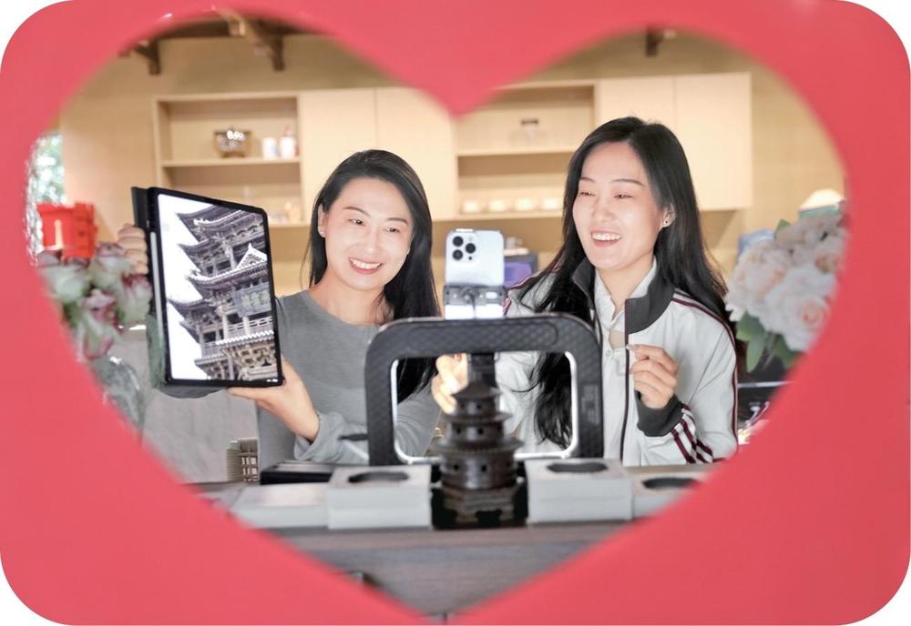 “90后”闫琳：凝韵古建写芳华 - 图2