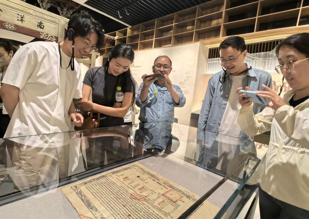 传统文化润师心，师道铸魂促网育——山一大“集思网益”辅导员工作室开展曲阜研学暨网络视觉表达实践活动 - 图4