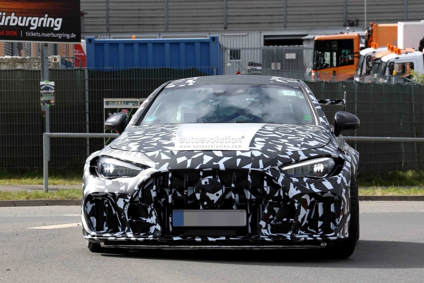 全球限 30 辆：奔驰 AMG CLE 63 Mythos 路测图曝光 - 图3