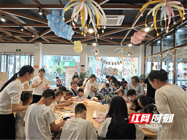 双牌县新华书店举办“欢乐六一 亲子同行”亲子活动 - 图3