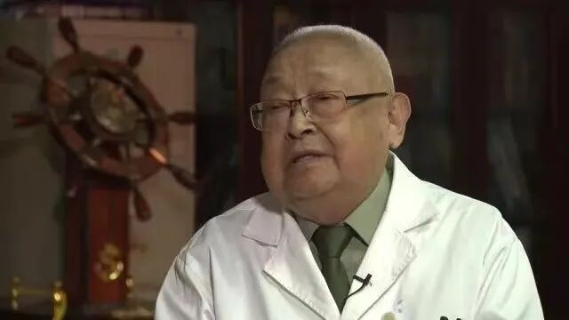 东城中医医院特聘专家牟明威：纵疏横拨，疏通血运，一根小小刃针赶走了顽固的脊柱疾病 - 图5