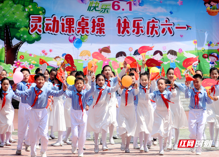 组图｜孩子们的节日 - 图1