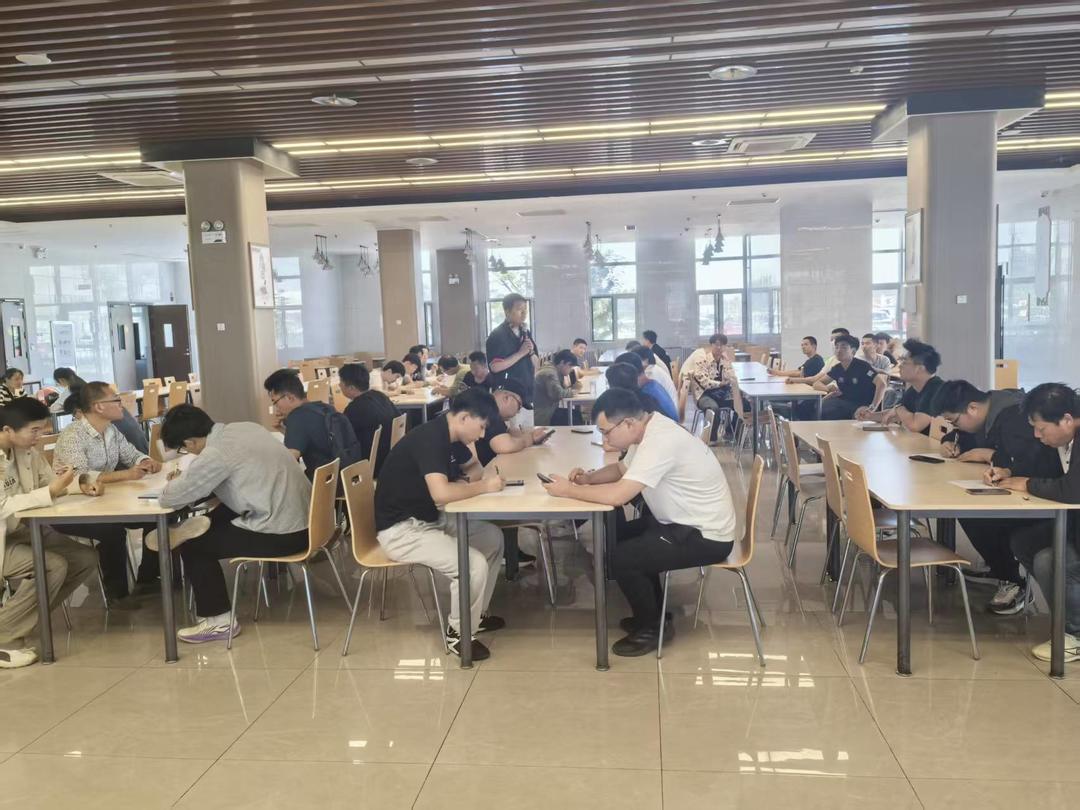 招聘会搬进厂区！淄川这波操作太圈粉 - 图3