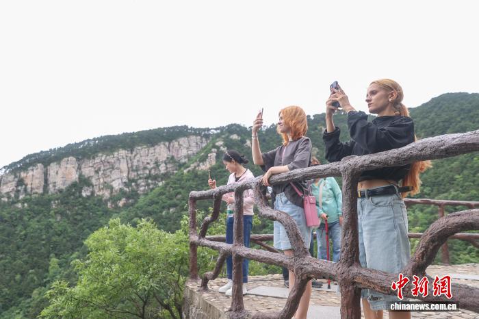 多国“洋网红”走进江西庐山 领略匡庐山水自然之美 - 图4