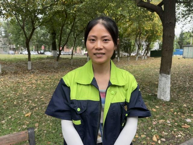 33岁环卫女工考上硕士研究生：比聪明的人多努力一点 - 图1