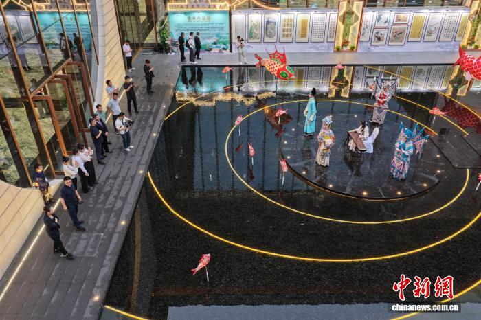 “皖美如画·RCEP成员国华人书画大赛”优秀作品展在黄山市举行 - 图6