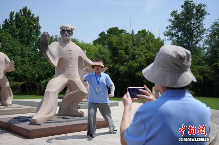 20余位海外华教从业者河南温县习练太极拳 - 图8
