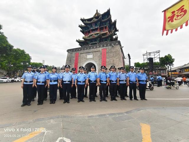 朔城公安全力护航马邑文化旅游季 坚守岗位守护庙会平安 - 图2