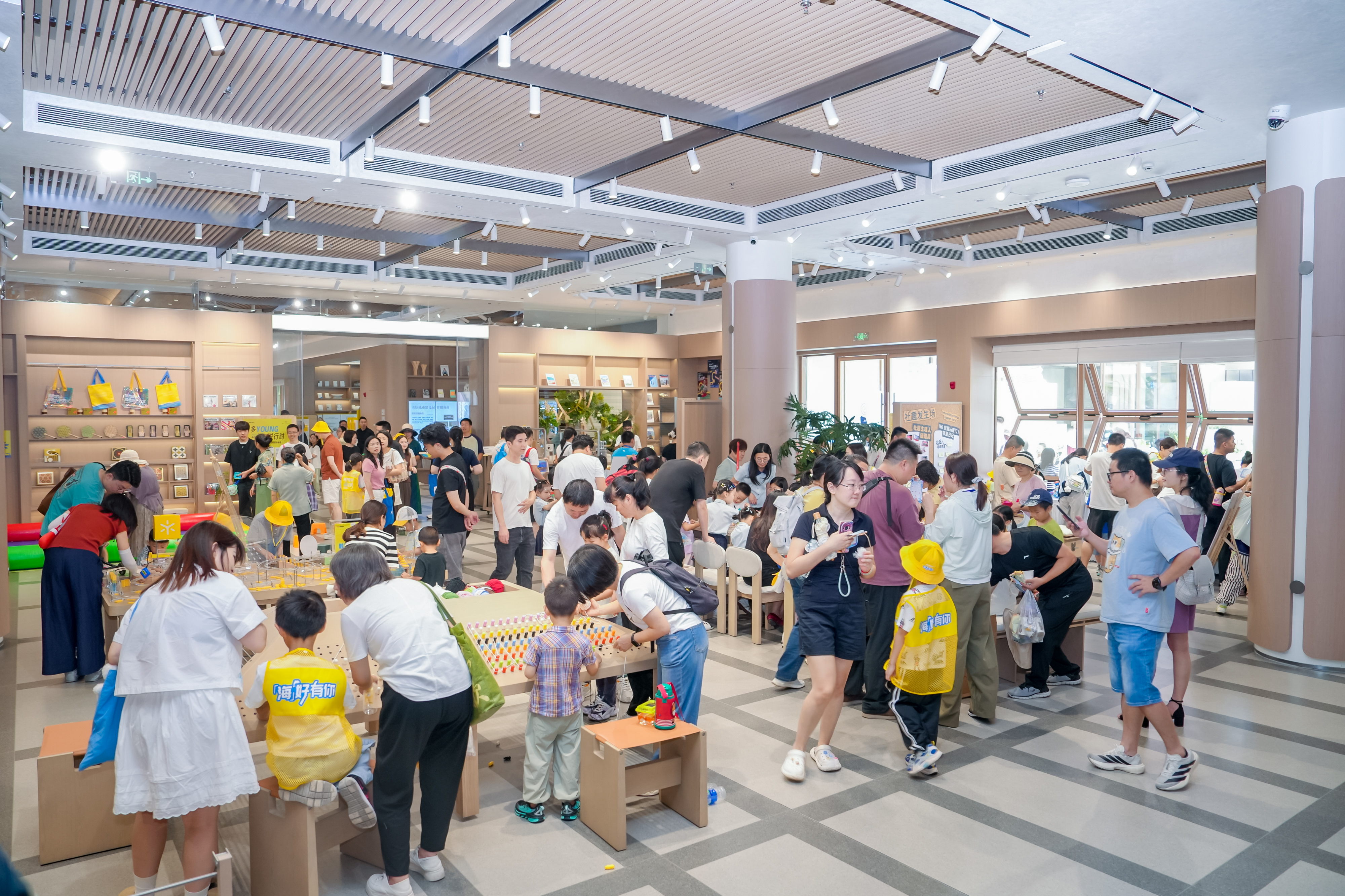 席卷全国20余城的蓝色行动，从一个塑料瓶的“新生”开始 - 图5
