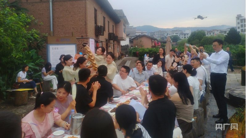 中铁汝城心连心 跨越山海情交融 - 图1