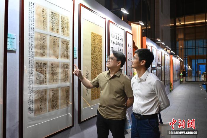 “皖美如画·RCEP成员国华人书画大赛”优秀作品展在黄山市举行 - 图3