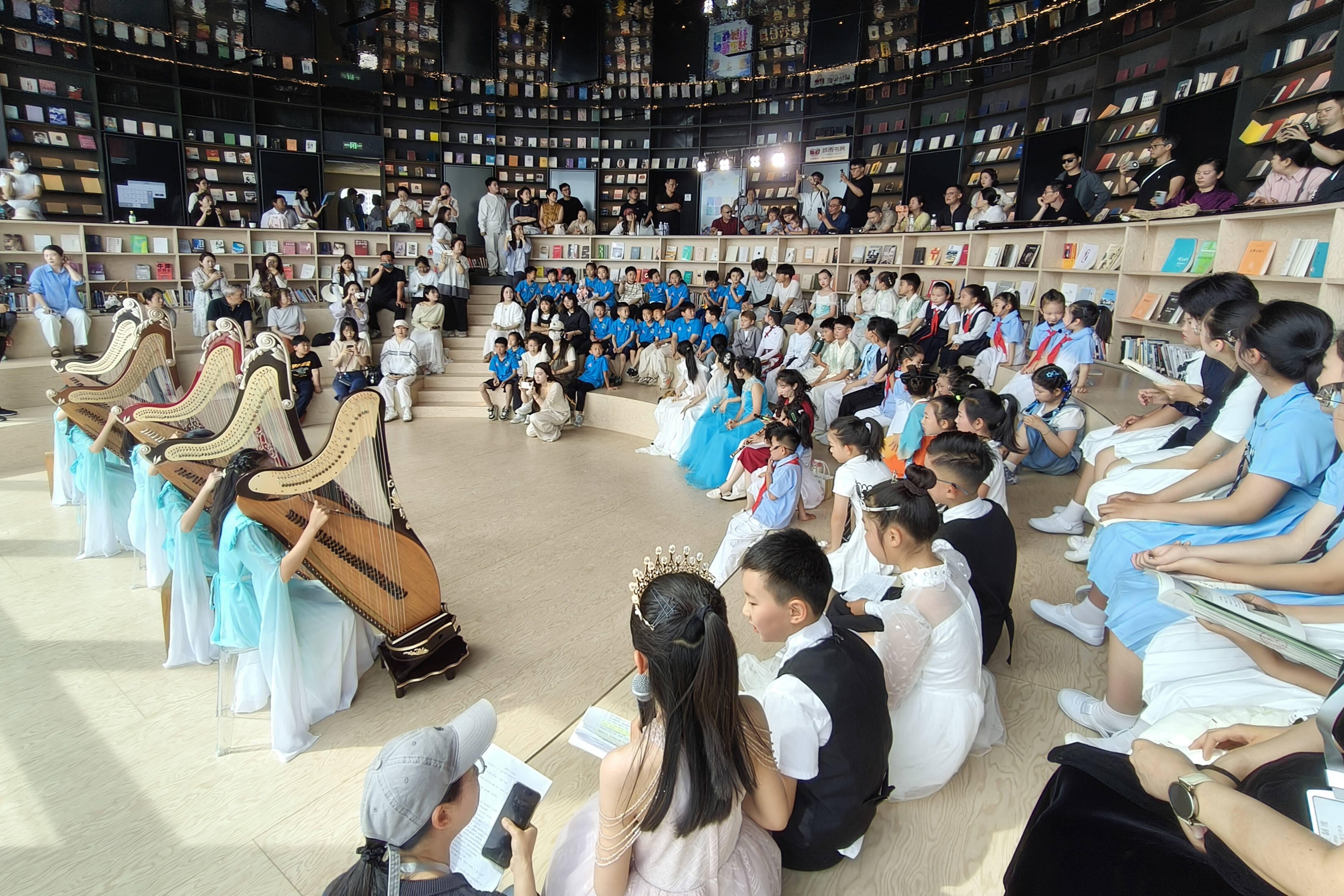 烟台黄渤海新区：“六一” 儿童节暨中外国际青少年文化交流活动 - 图1