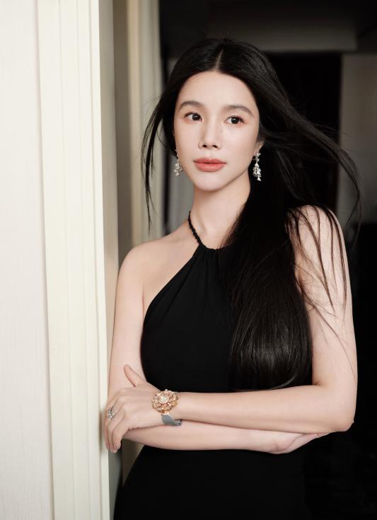 余晚晚官宣更名余尚霖！以新身份启新程，深耕东方美学赋能青年成长 - 图1
