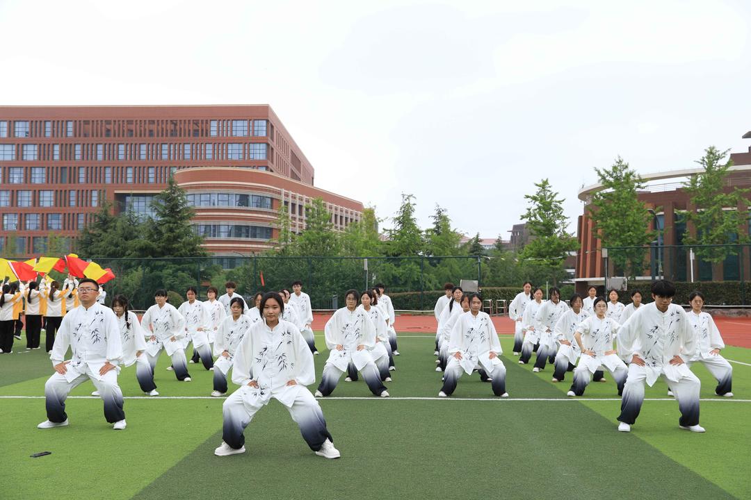 晨风行动激发学生自律，青岛理工大学打造健康校园 - 图1