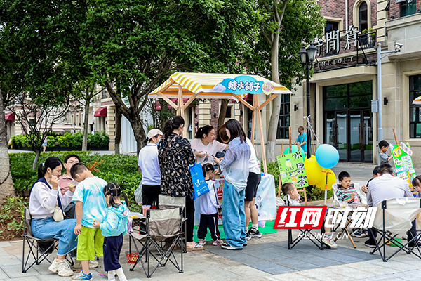 组图｜水清、风柔，健步走，千余家庭在圭塘河踩出一串笑 - 图7