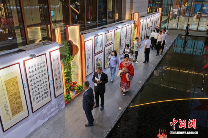 “皖美如画·RCEP成员国华人书画大赛”优秀作品展在黄山市举行 - 图4