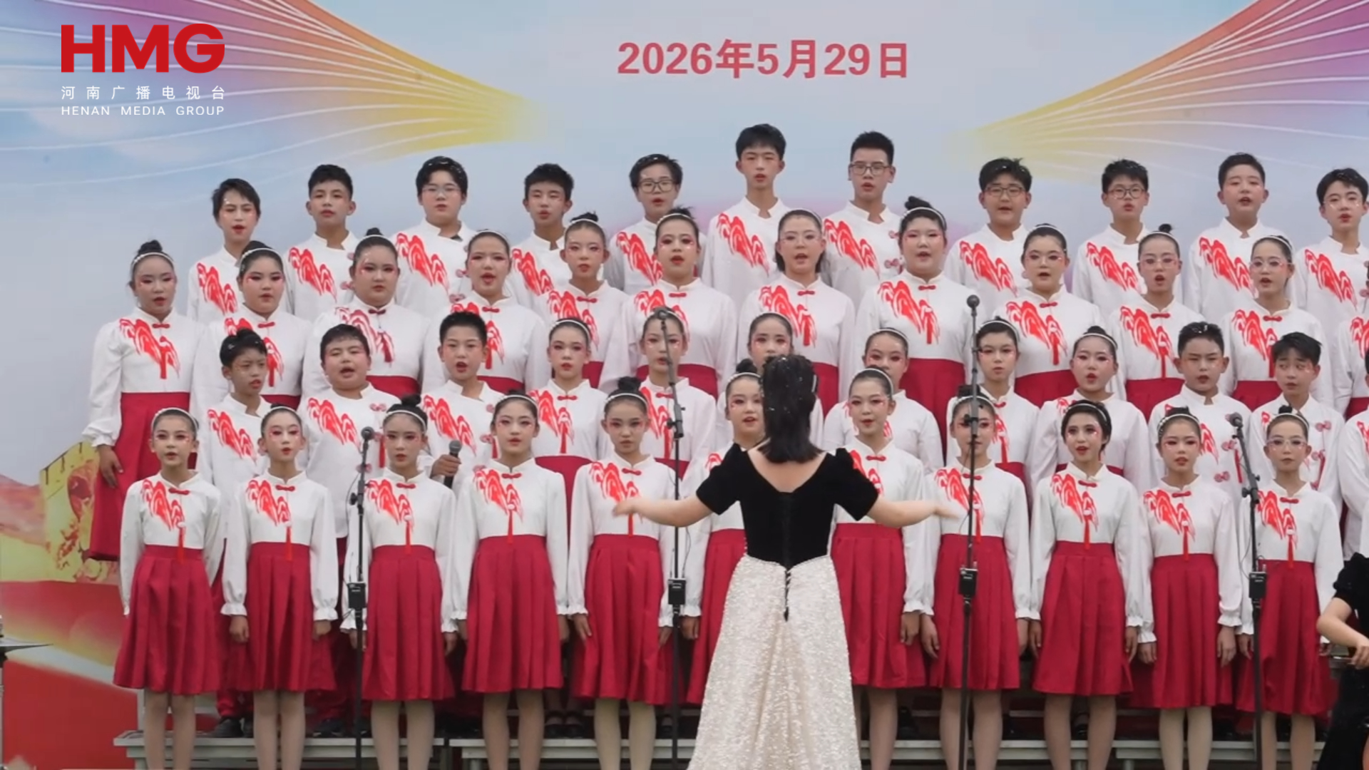 合唱展演庆“六一”！新乡学院附属中学用歌声传递梦想 - 图3
