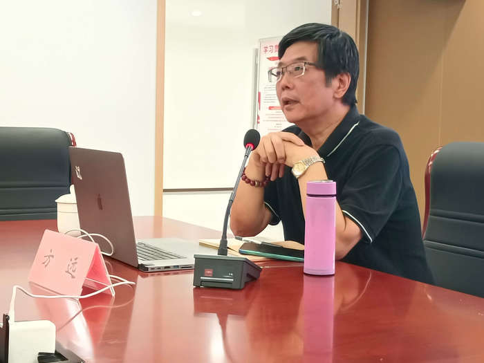 “泉城工读·佳作欣赏计划”读书活动举办，方远畅谈文学人生 - 图1