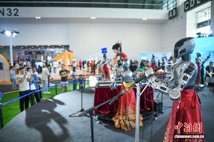 智博会观察：从“附属板块”到“独立展馆” 具身智能站上产业“C位” - 图3