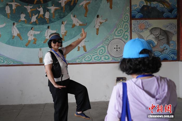 20余位海外华教从业者河南温县习练太极拳 - 图3
