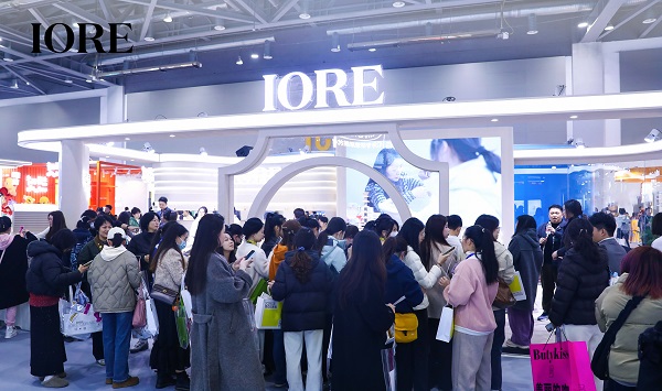 IORE瑷亦如何成为专业化妆师赛道的国货样本 - 图7