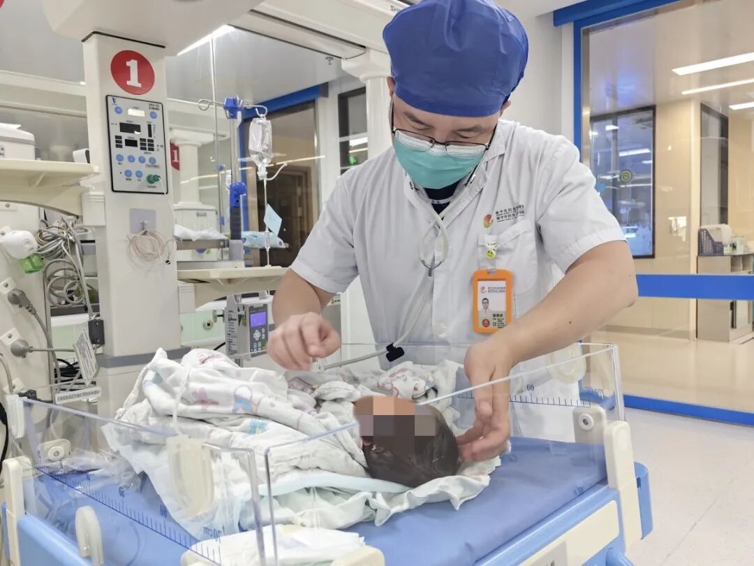 新手爸妈严格按照豆包指导喂养婴儿，医生：体重一点也没长 - 图4