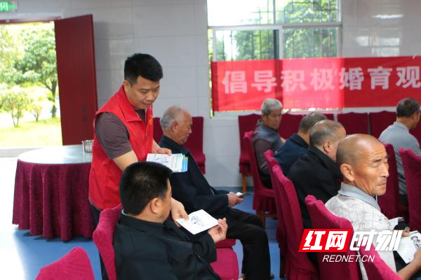 三江镇计生协“5.29会员活动日”：健康体检进敬老院 温情守护“夕阳红” - 图3