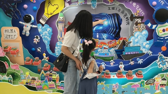 “泉城童心·地铁漫游”启幕 槐荫13个站点变身童趣美术馆 - 图6