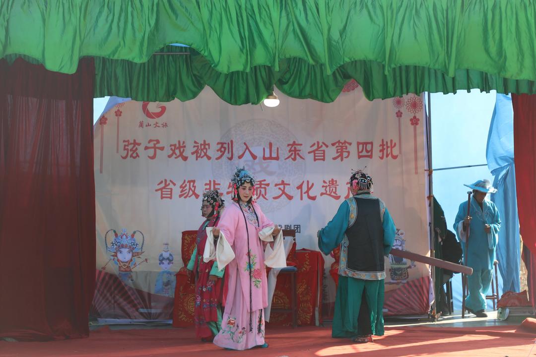 致敬《主角》：“戏比天大”，沂蒙弦子戏有这样一群无名“守艺人” - 图1