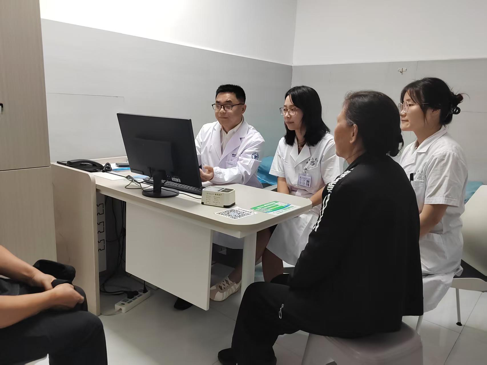 中南大学湘雅二医院赴临湘开展2026年“千名博士基层行”社会实践活动 - 图5