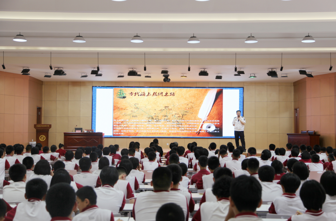 航海科普走进校园，六百学子乐享海洋课堂 - 图3