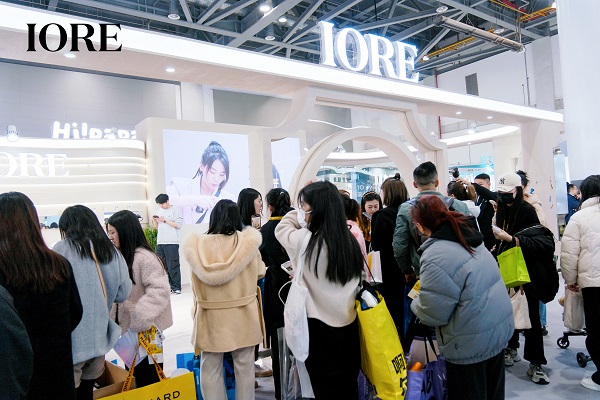 IORE瑷亦如何成为专业化妆师赛道的国货样本 - 图11